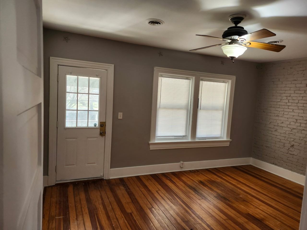 1804 E 3rd St #1804F - Photo 3 of 7