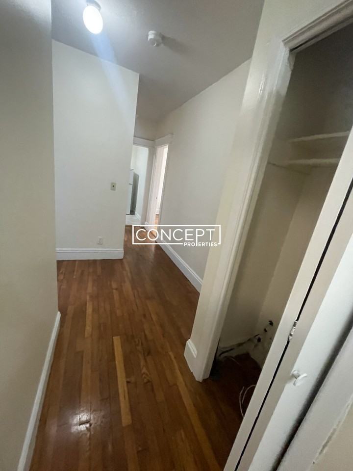 1152 Commonwealth Ave #26 - Photo 5 of 11