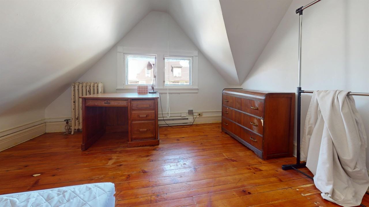 214 Stewart Avenue - Photo 3 of 50