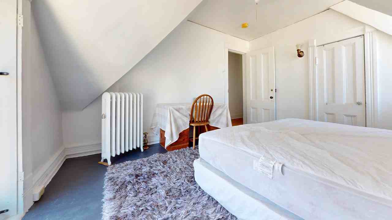 214 Stewart Avenue - Photo 5 of 50