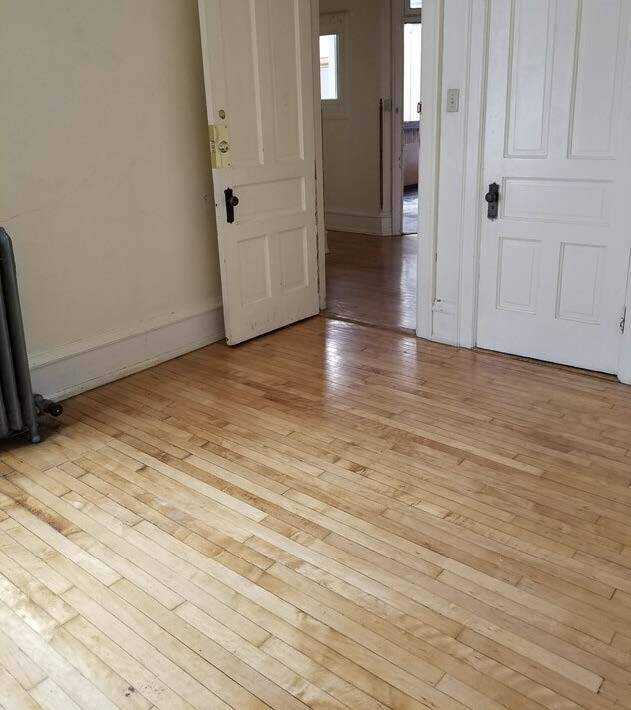 828 Milwaukee "Comstock" - Photo 6 of 16