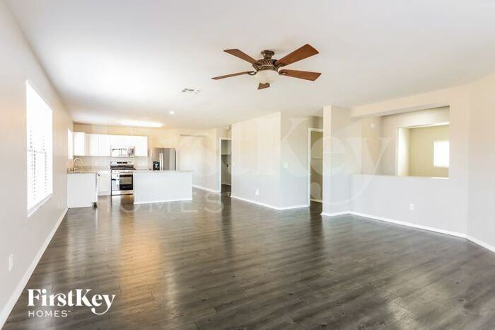 10028 E Amanda Paige Dr - Photo 2 of 16