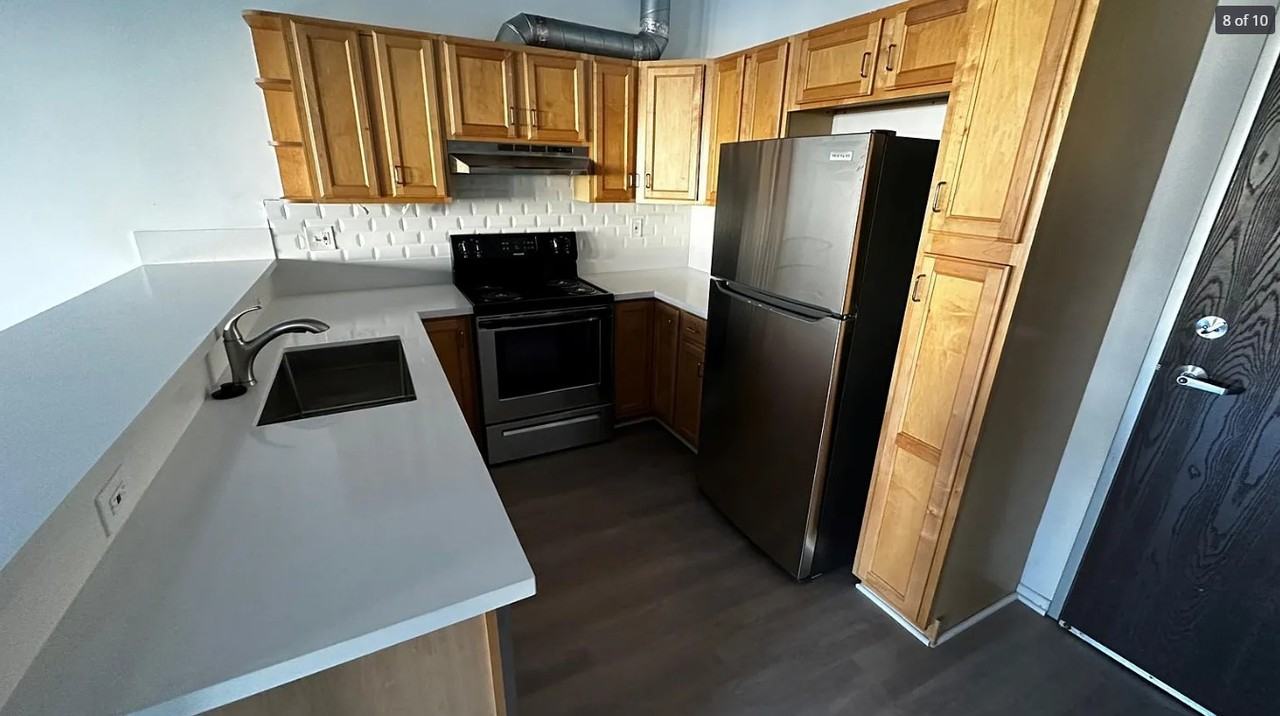 1725 W 6th St #502 - Photo 7 of 14