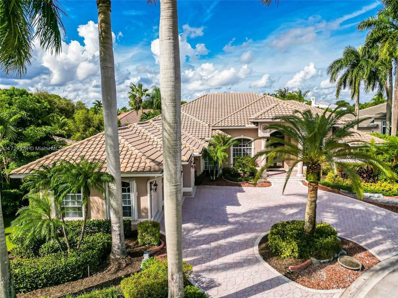 12721 Northwest 15th Street #NA - Photo 4 of 18