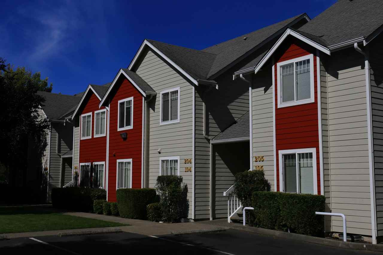 1212 Golf Club Rd Se