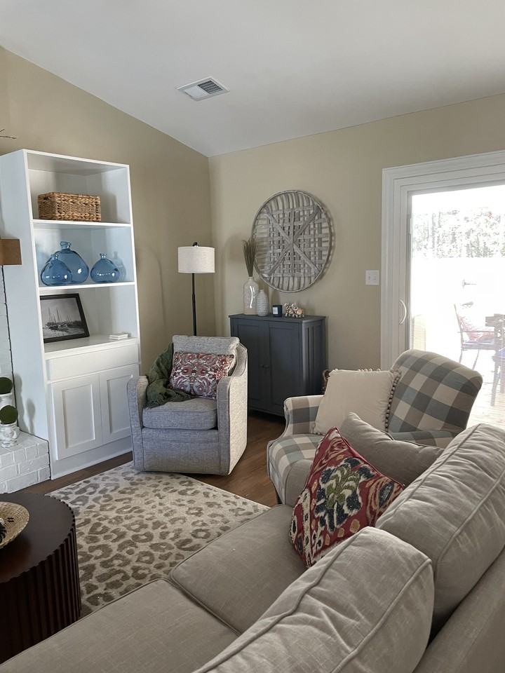 218 Woodhaven Ct #218 - Photo 2 of 28