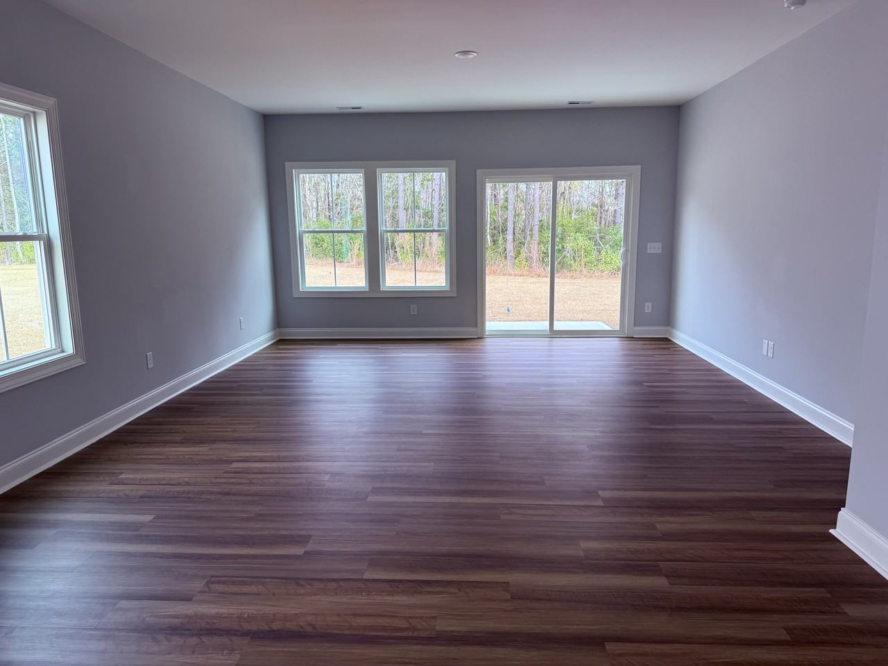 855 Bertwood Rd Sw #NA - Photo 4 of 26