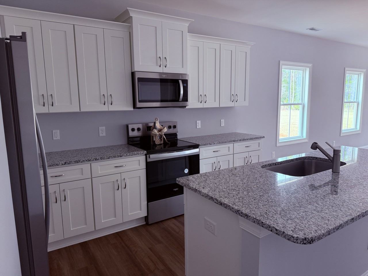 855 Bertwood Rd Sw #NA - Photo 5 of 26