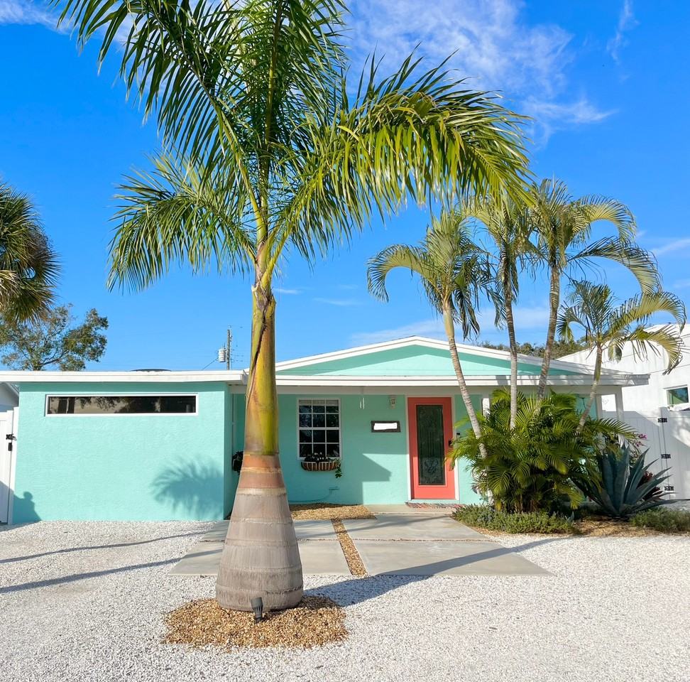 2229 Bougainvillea St #NA - Photo 2 of 18