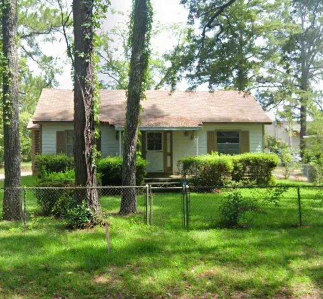 1415 W Highland Ave #NA - Photo 2 of 8