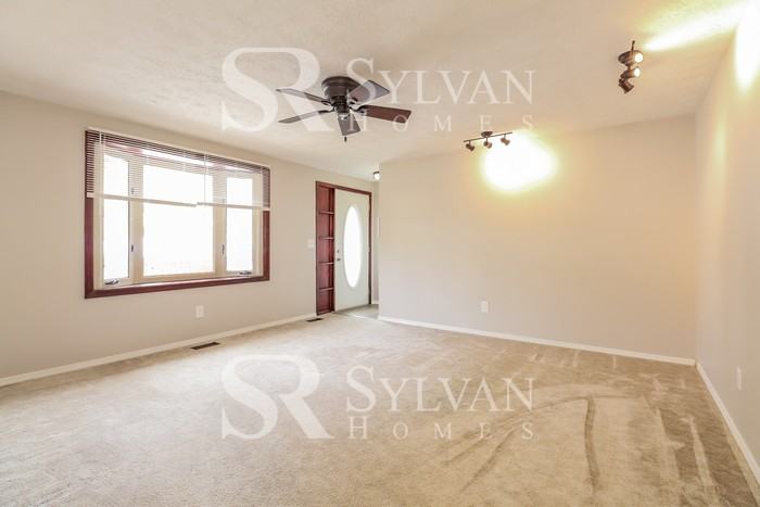 1444 Balsam Dr - Photo 3 of 15