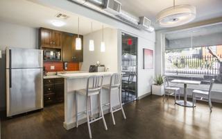 featured image of 21315 Roscoe Blvd