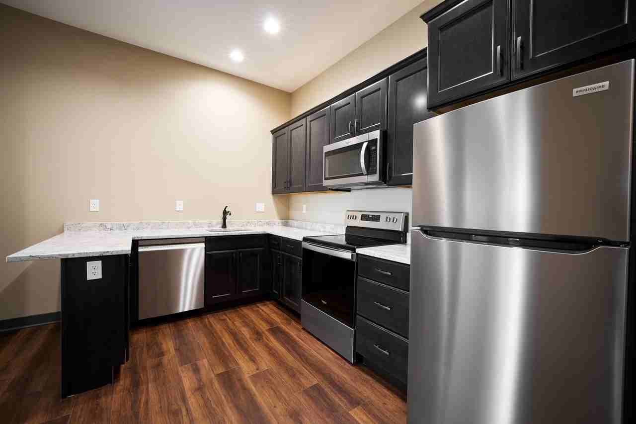 City Hall Suites - Photo 2 of 18