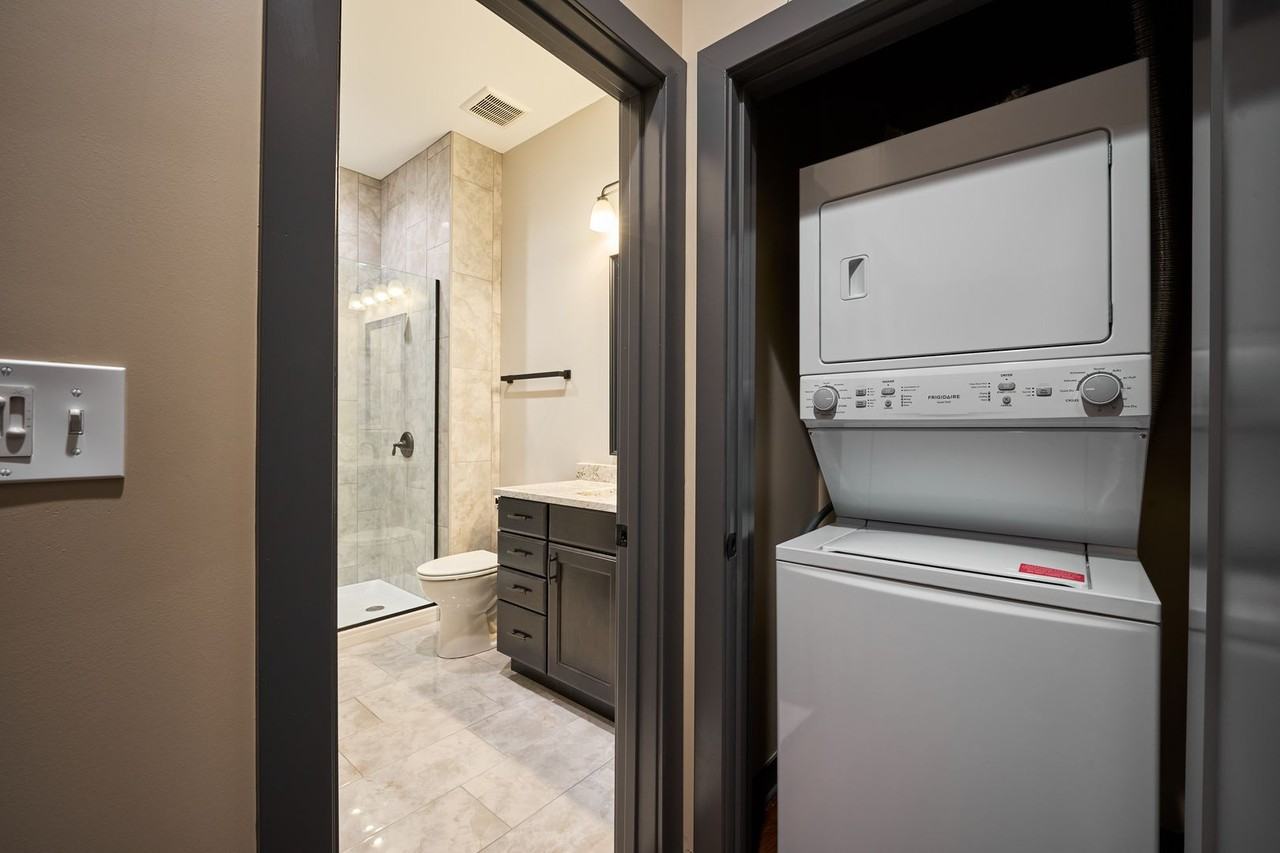 City Hall Suites - Photo 3 of 18