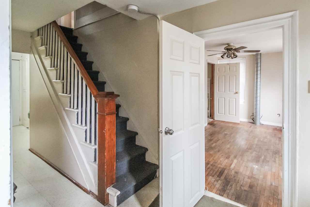 13 Menno St #1 - Photo 2 of 23