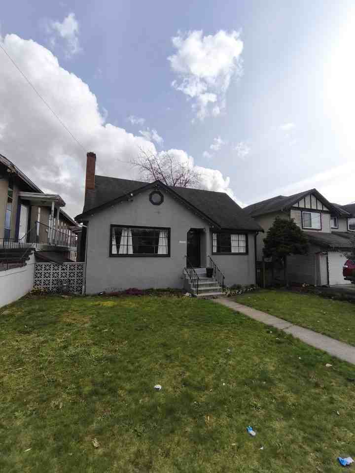 8094 11th Ave - Photo 2 of 11