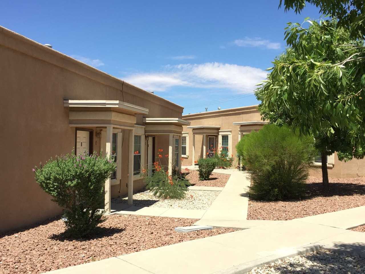 Crossroads Valley Apartments - Photo 3 of 5