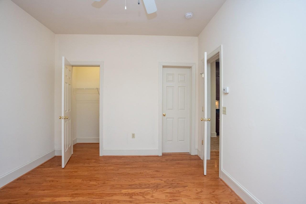 1328 W Cary St - Photo 5 of 17