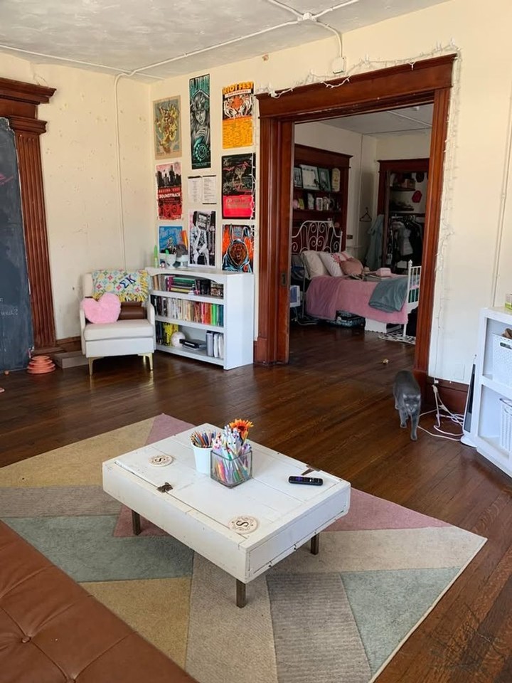 504 W. Elm - Photo 2 of 16