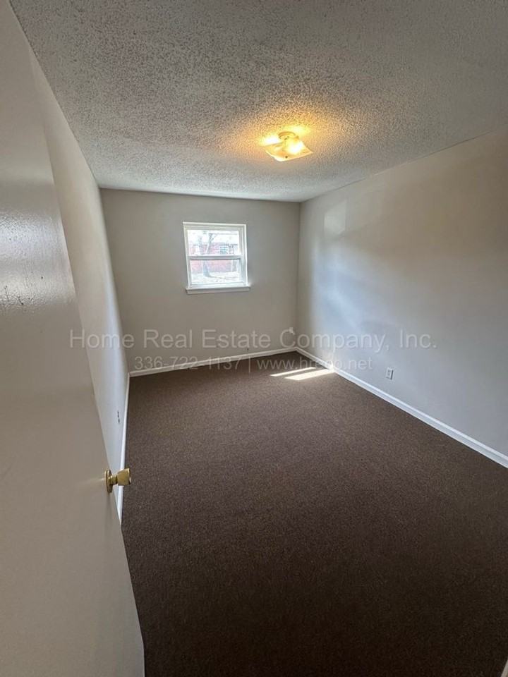 151 Westdale Ave #A - Photo 3 of 7