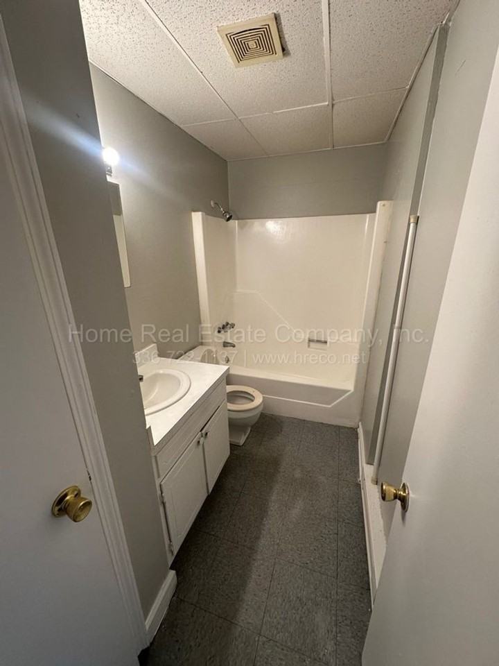 151 Westdale Ave #A - Photo 7 of 7