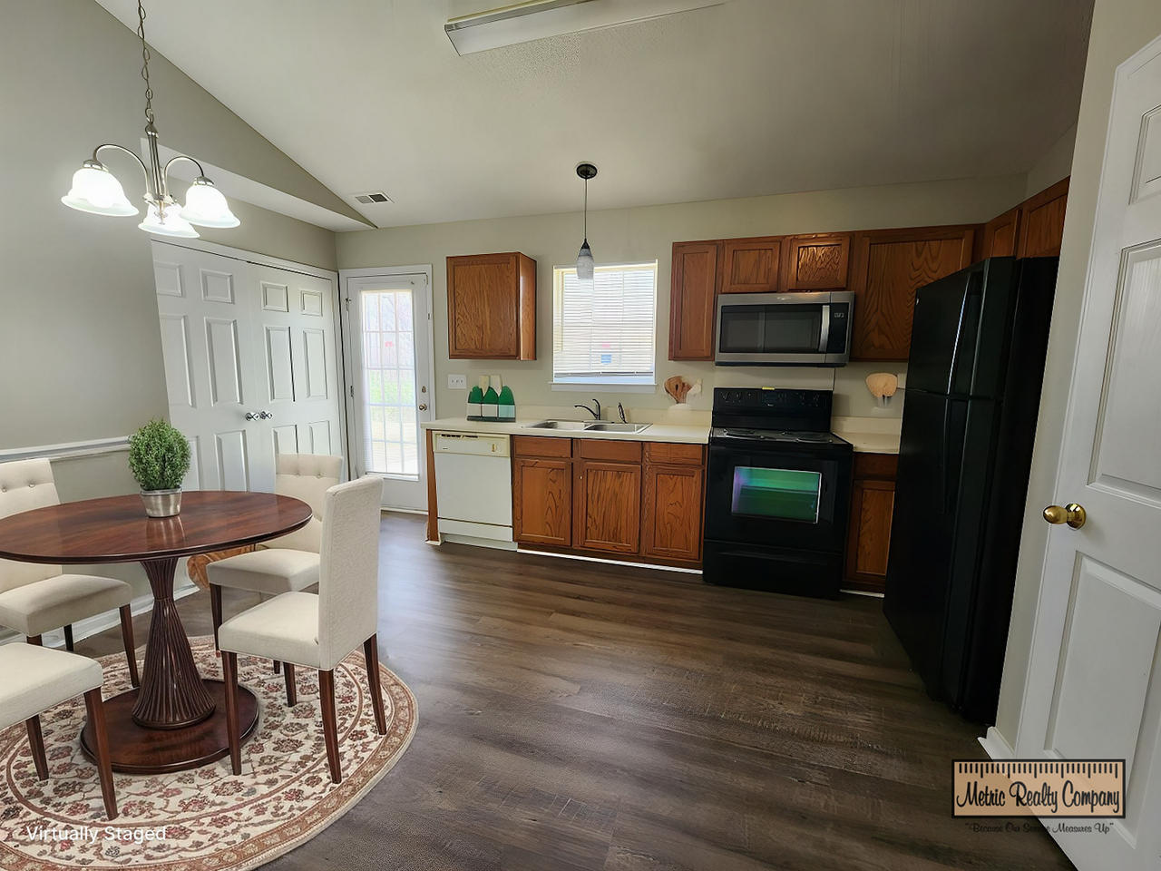1126 Maria Christina Ln - Photo 6 of 16