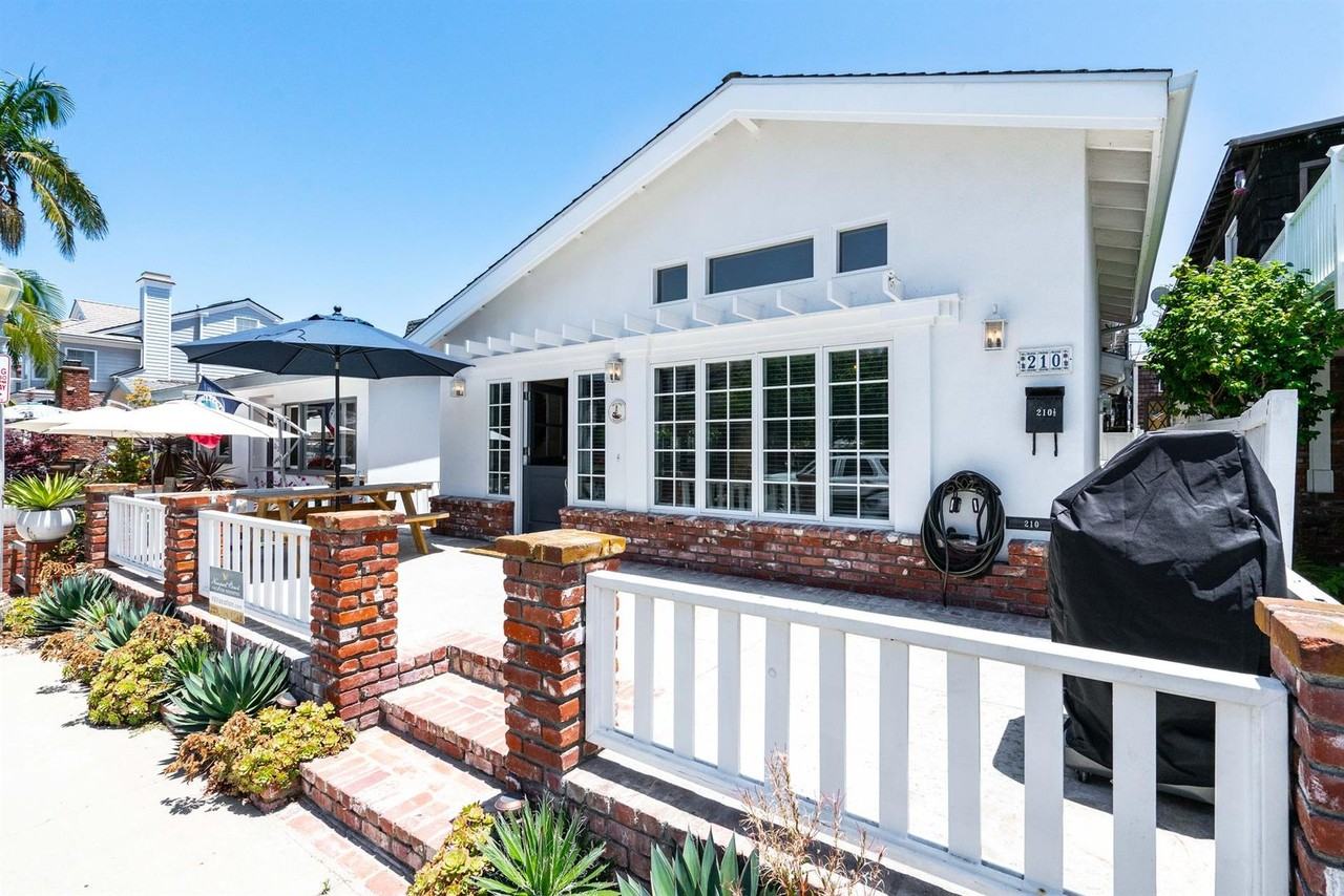 210 210 Opal Front House - Photo 2 of 25