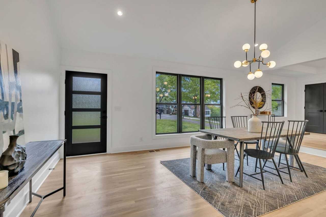 6002 Tattersall Ct - Photo 4 of 50