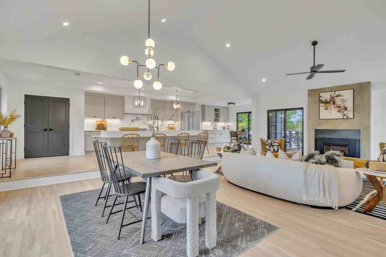 6002 Tattersall Ct - Photo 5 of 50