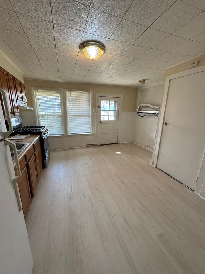 1014 Chestnut St - Photo 5 of 14