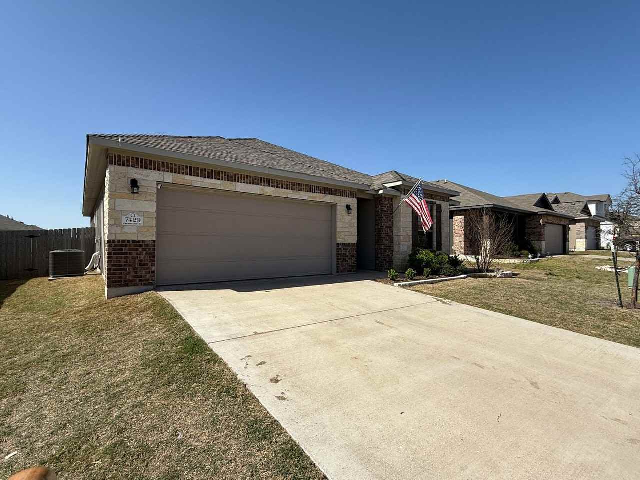 7429 Garden Glen Dr - Photo 2 of 23