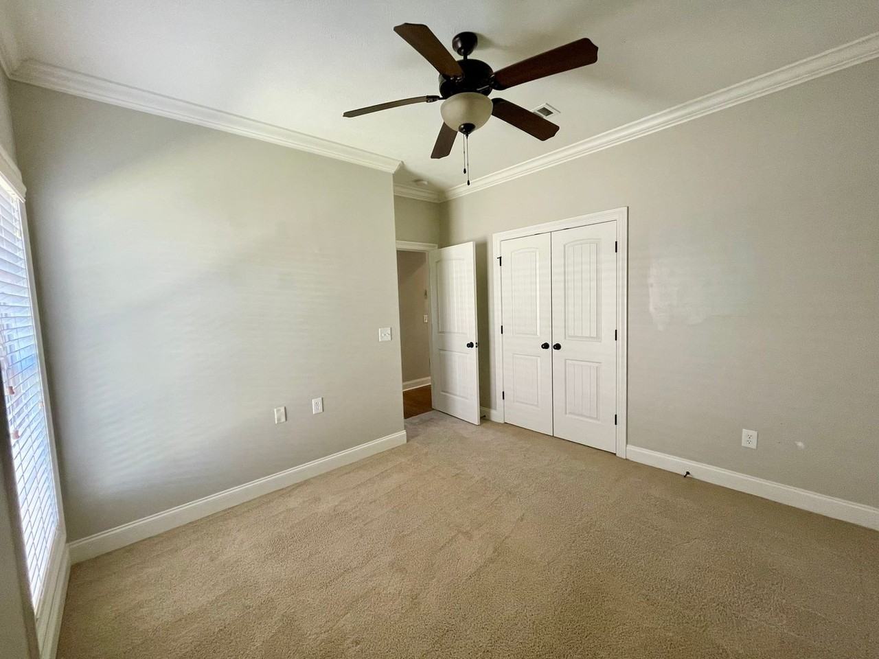 220 Stillhouse Creek Dr - Photo 5 of 17
