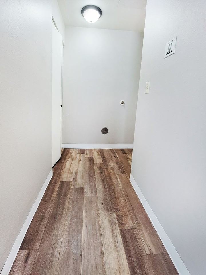 Liberty Lights Apartments E - Photo 6 of 41