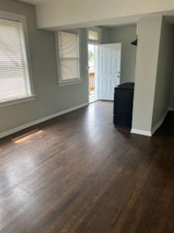 6402 S. Albany - Photo 2 of 5