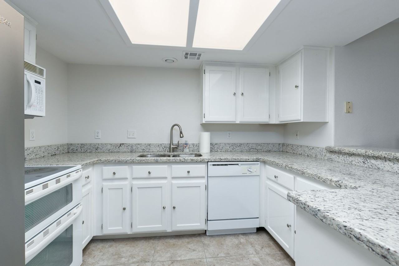520 Turtleback Rd #B - Photo 4 of 16
