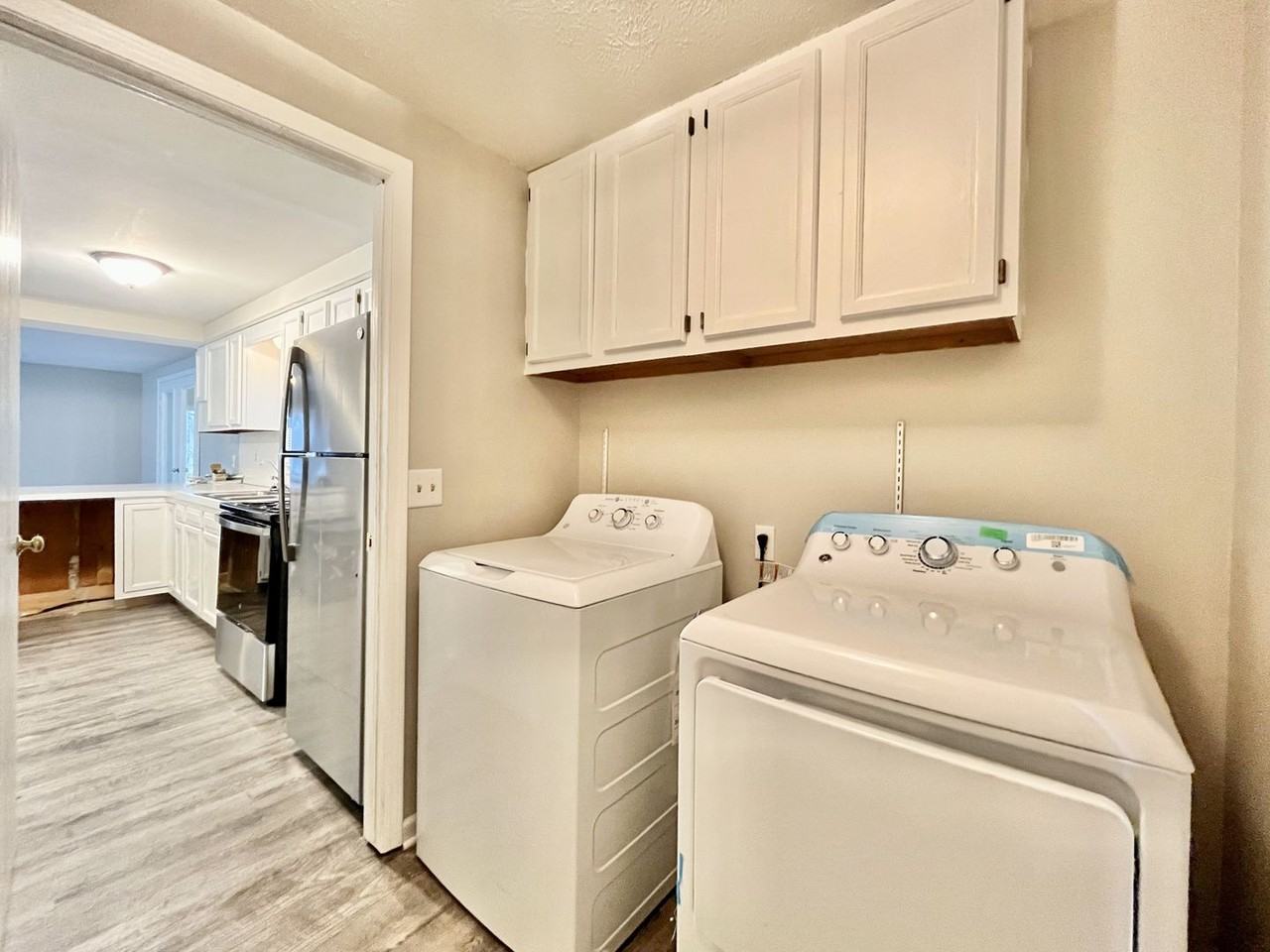 4850 Whitneyville Ave Se - Photo 3 of 36