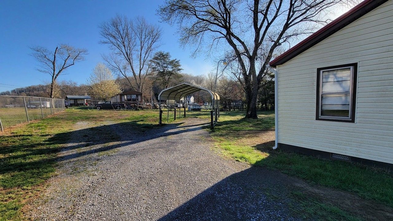 119 Lou Ln - Photo 2 of 14