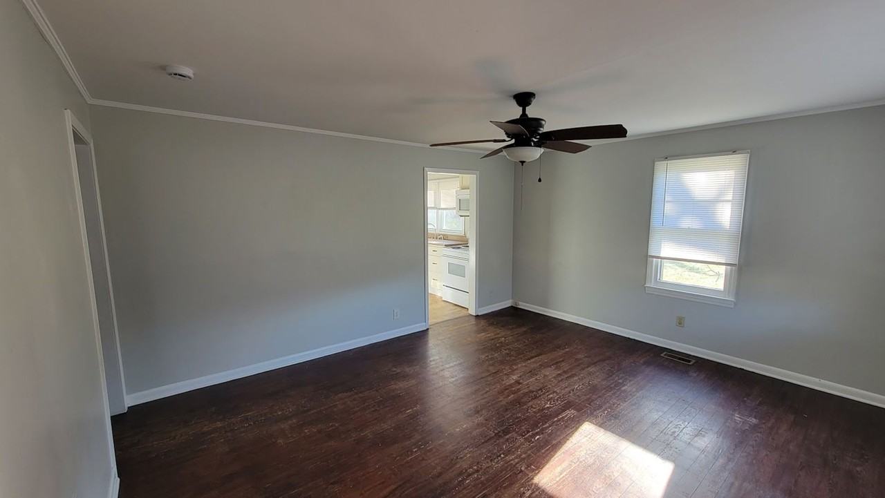 119 Lou Ln - Photo 3 of 14