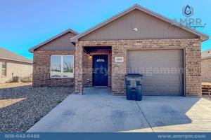 featured image of 2608 N Avenue P