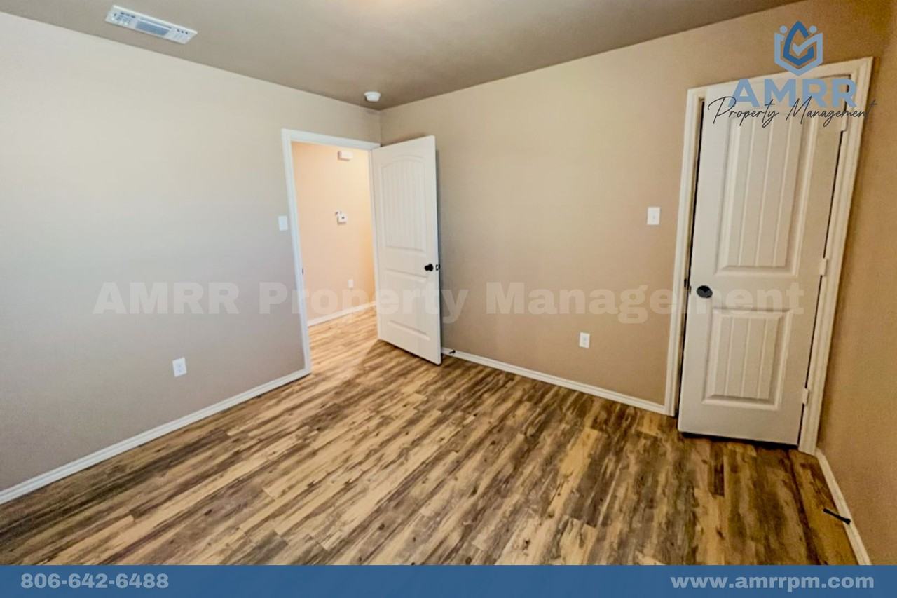 2608 N Avenue P - Photo 6 of 20