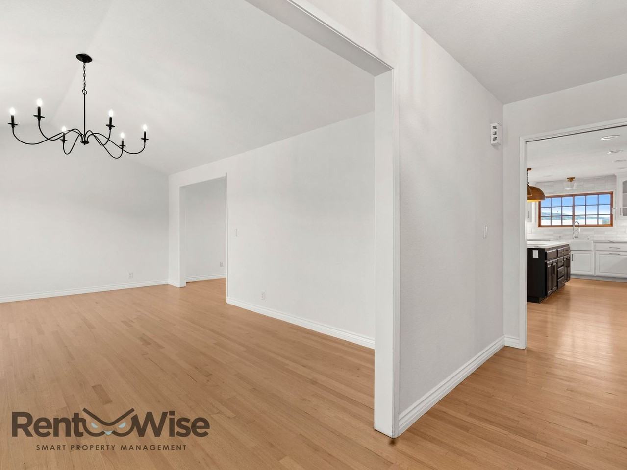 3312 Flintmont Dr - Photo 4 of 42