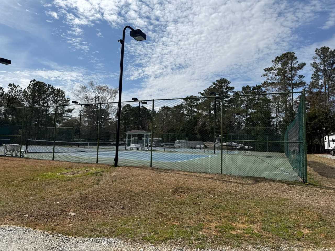 44 Tennis Ct - Photo 2 of 4
