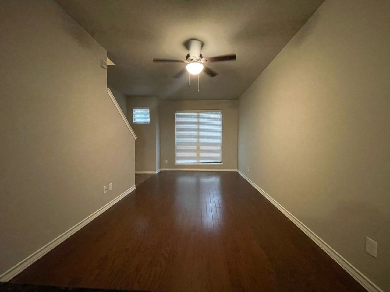 910 Glenn Crossett St - Photo 2 of 9