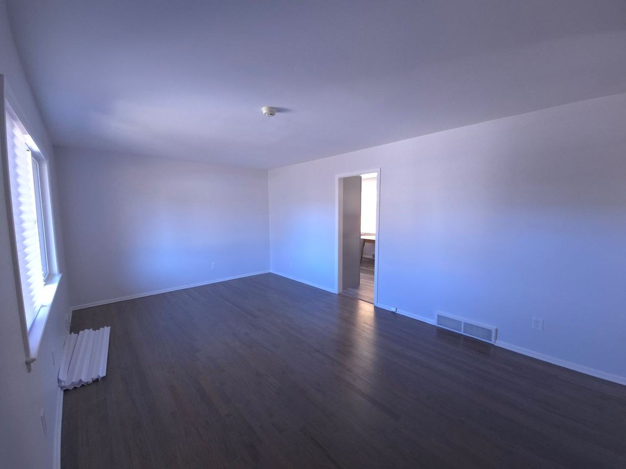 2816 Elm Ave - Photo 2 of 12