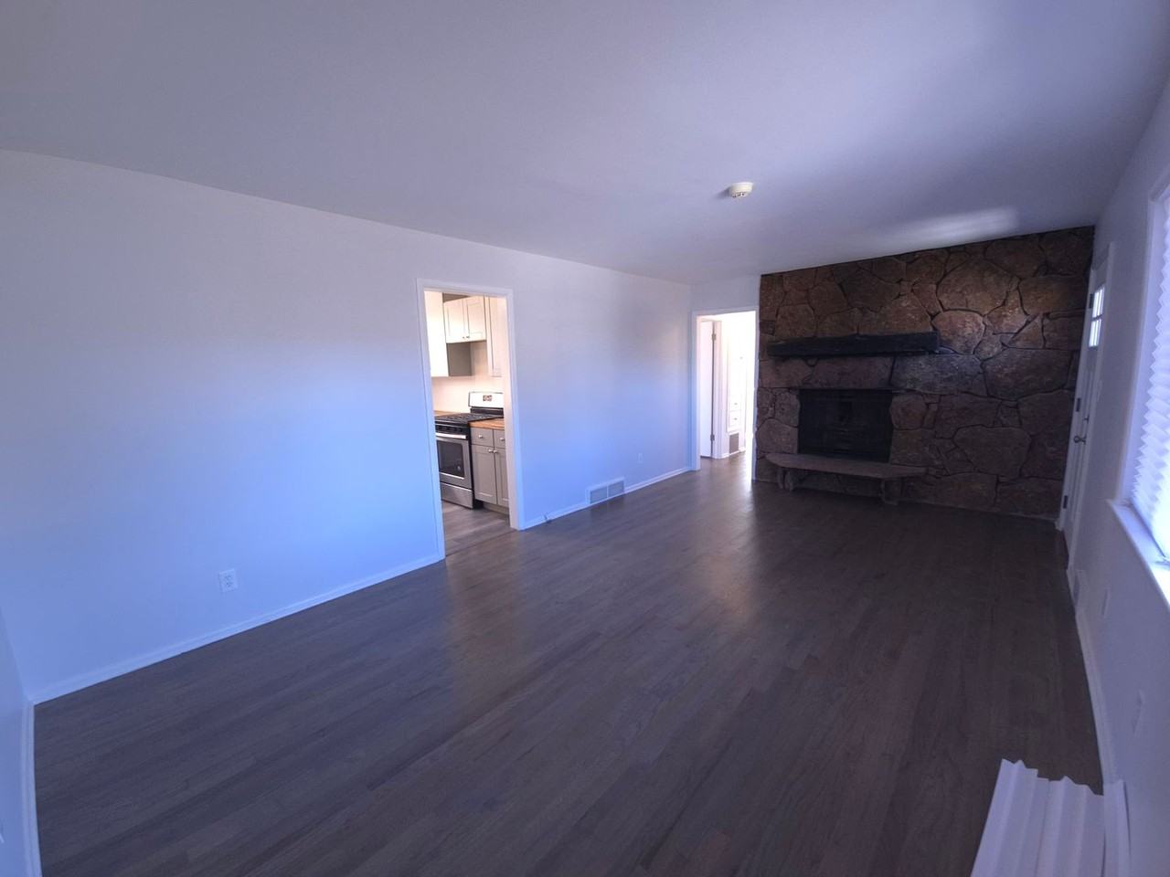 2816 Elm Ave - Photo 3 of 12