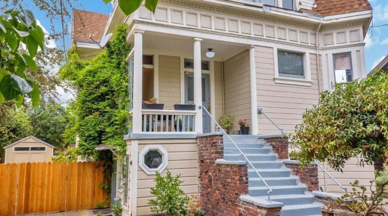 2228 McKinley Ave - Photo 2 of 27