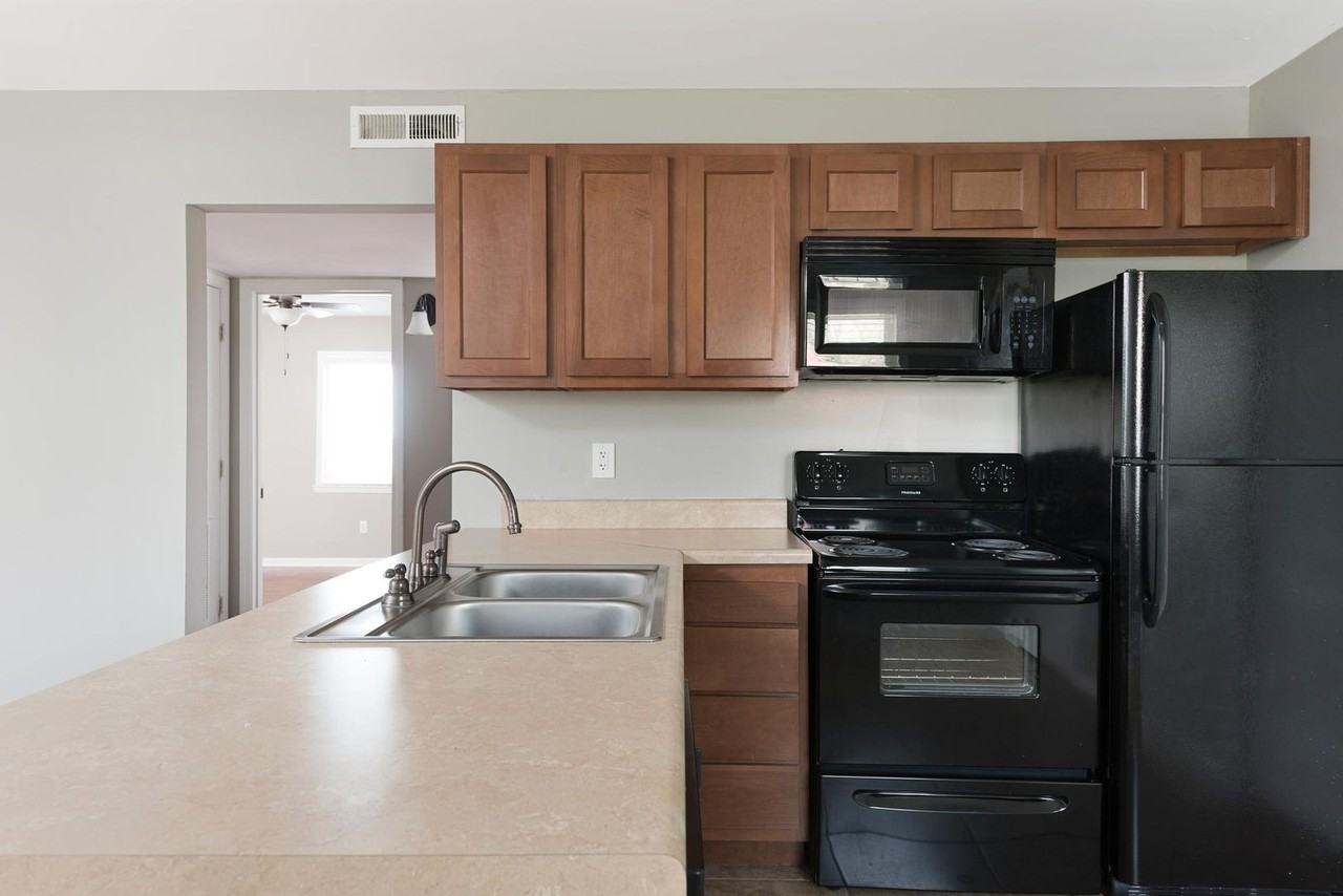 Fourth Apartments - Photo 2 of 50