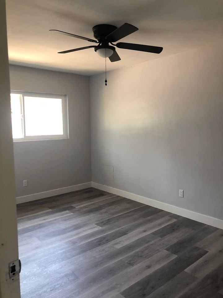 213-217 E Clifton Ave - Photo 6 of 8