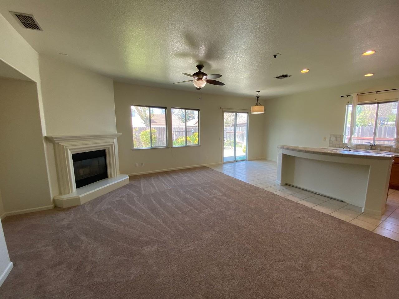9748 Roedell Way - Photo 6 of 40