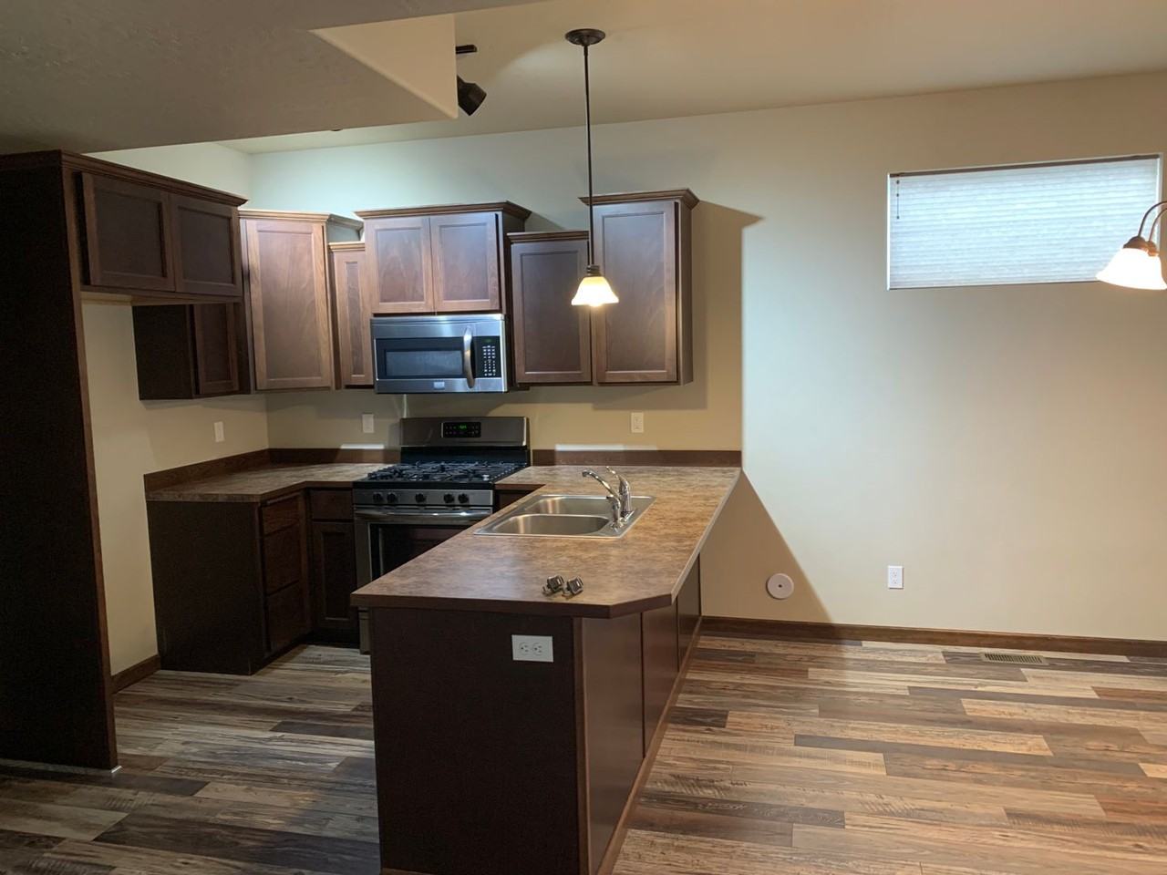 8155 N Scotsworth St - Photo 5 of 16